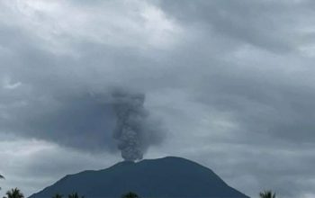 Tiga Kali Erupsi, Aktivitas Gunung Ibu Masih Level Waspada